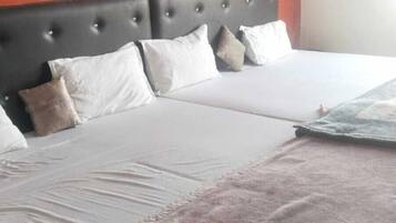 Quadruple Room | Rollaway beds, free WiFi, bed sheets