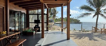 Sinag Beachfront Cabin in Isla Verde, Batangas