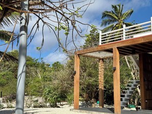 Property grounds - Sinag Beachfront Cabin in Isla Verde, Batangas (G3JV+87C San Agapito, Batangas)