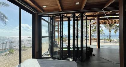 Sinag Beachfront Cabin in Isla Verde, Batangas