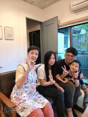 House, 1 Bedroom, Non Smoking, Kitchen | Desk, laptop workspace, free WiFi