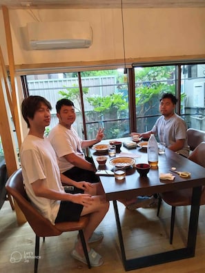 Talo, 1 makuuhuone, tupakointi kielletty, keittiö | Työpöytä, kannettavalle tietokoneelle sopiva työtila, ilmainen Wi-Fi