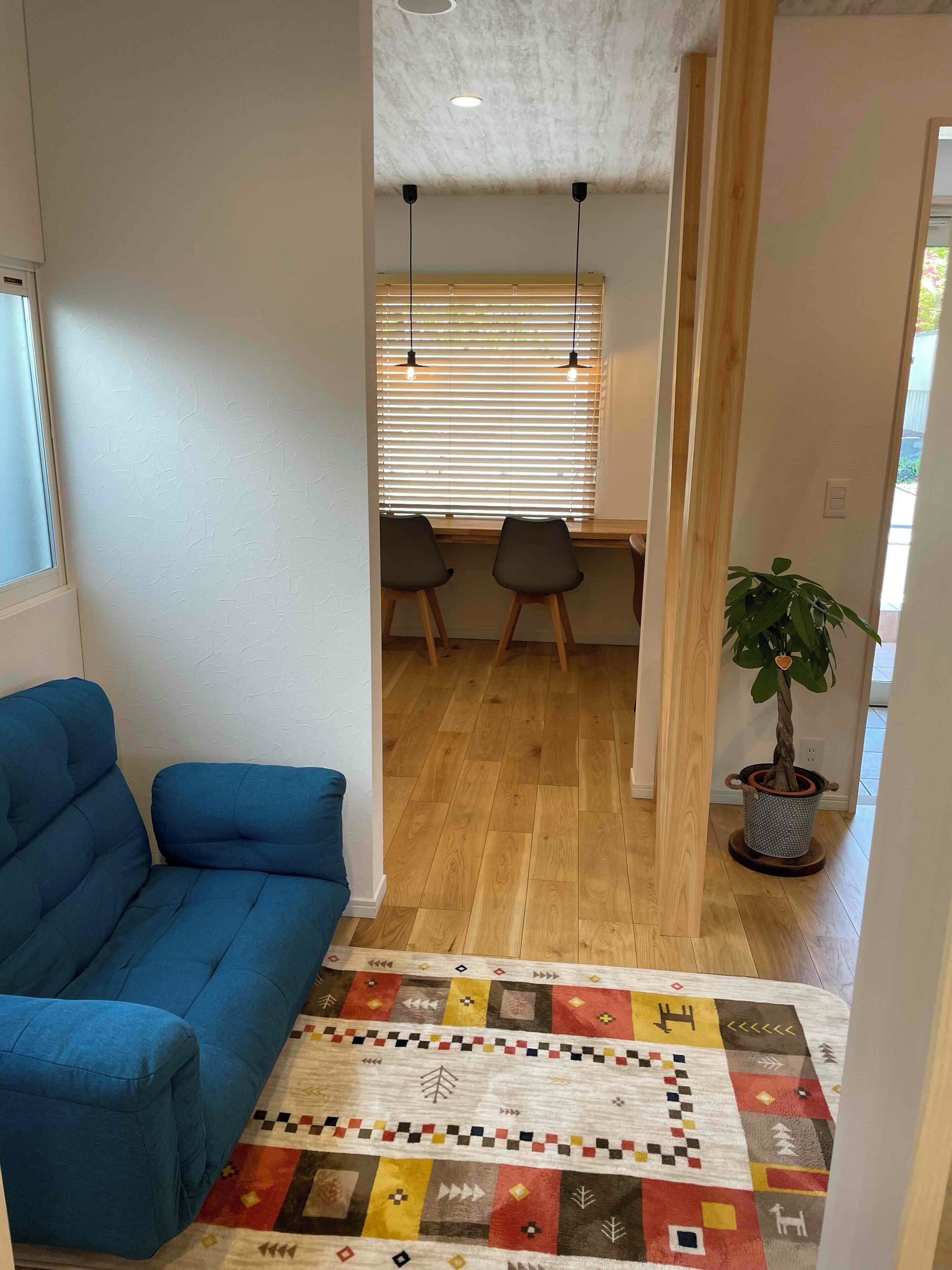 Desk, laptop workspace, free WiFi, bed sheets