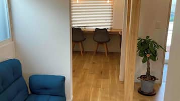 House, 1 Bedroom, Non Smoking, Kitchen | Desk, laptop workspace, free WiFi, bed sheets