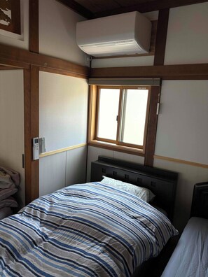 Talo, 1 makuuhuone, tupakointi kielletty, keittiö | Työpöytä, kannettavalle tietokoneelle sopiva työtila, ilmainen Wi-Fi