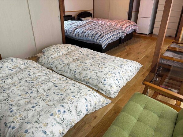 House, 1 Bedroom, Non Smoking, Kitchen | Desk, laptop workspace, free WiFi