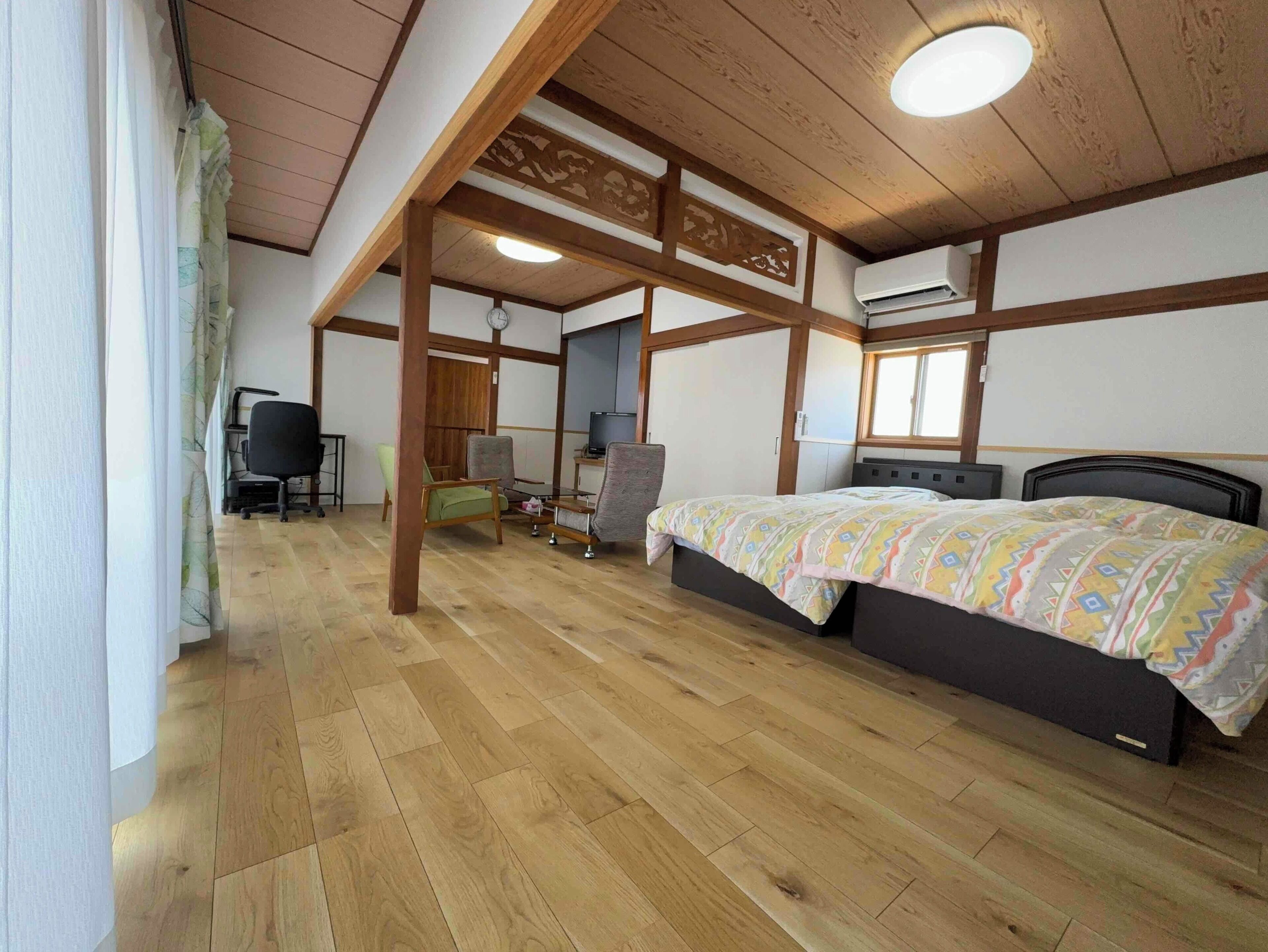 House, 1 Bedroom, Non Smoking, Kitchen | Desk, laptop workspace, free WiFi, bed sheets