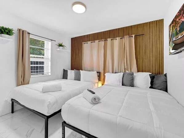 4 quartos, ferros/tábuas de passar roupa, Wi-Fi, roupa de cama