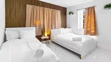 4 bedrooms, iron/ironing board, WiFi, bed sheets