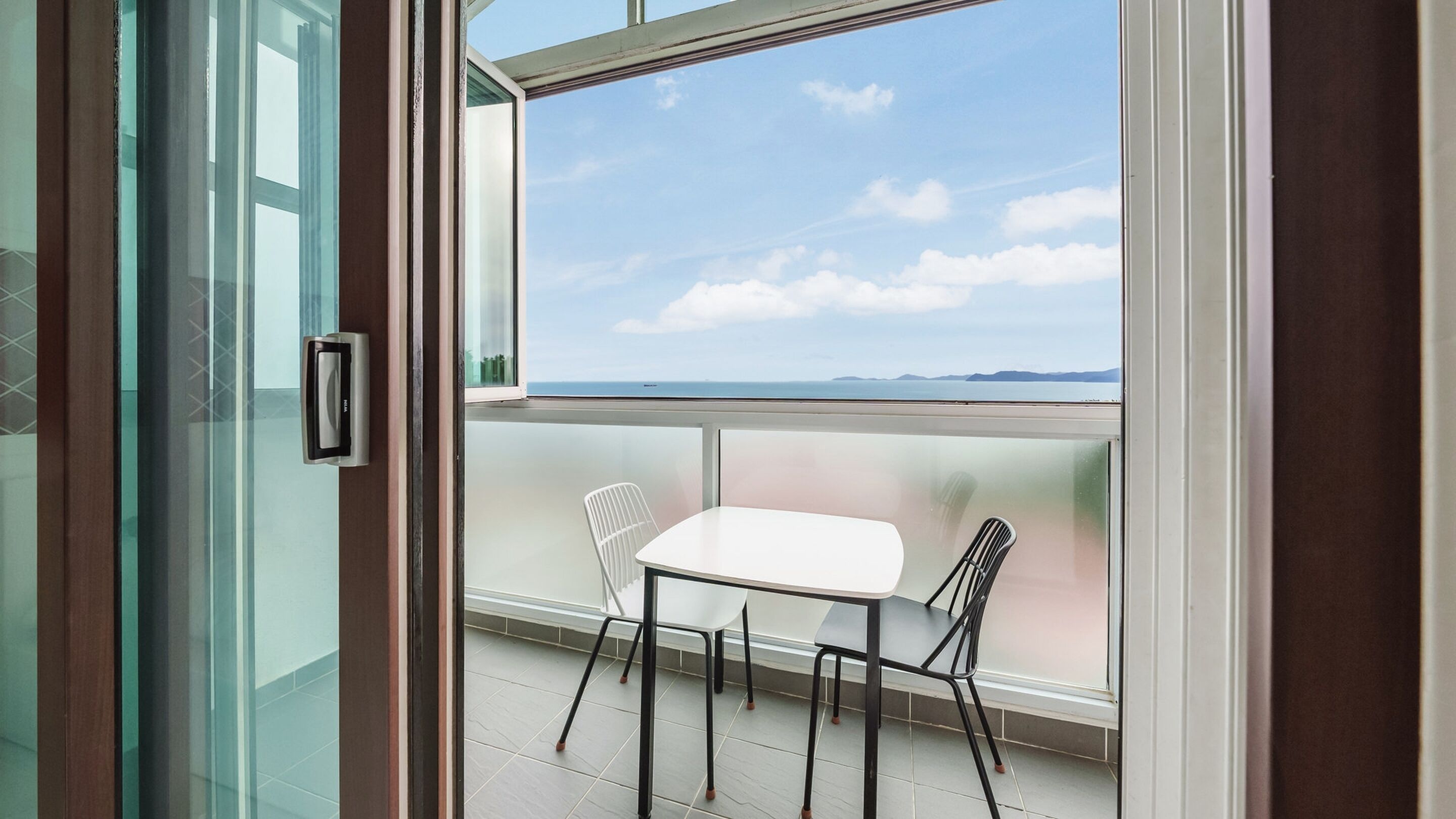 Basic Room, 1 Bedroom (B203 (Spa/BBQ/Ocean View/pet)) | 1 bedroom, free WiFi