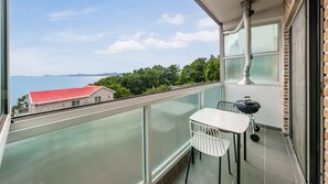 غرفة بتجهيزات أساسية - غرفة نوم واحدة (B102 (Spa/BBQ/Ocean View)) | 1 غرفة نوم وواي فاي مجانًا