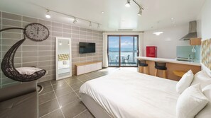 Basic Room, 1 Bedroom (B101 (Spa/BBQ/Ocean View/pet No)) - Namhae Briant Oceanview Spa Pension (Namhae)