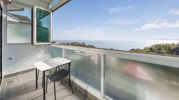 Basic Room, 1 Bedroom (A203 (Spa/BBQ/Ocean View/pet)) | 1 bedroom, free WiFi