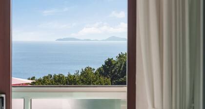 Namhae Briant Oceanview Spa Pension