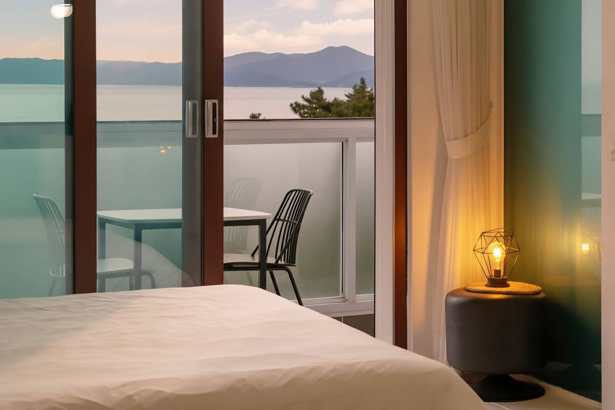 Basic Room, 1 Bedroom (B203 (Spa/BBQ/Ocean View))