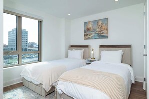 2 多间卧室、熨斗/熨衣板、旅行婴儿床、WiFi