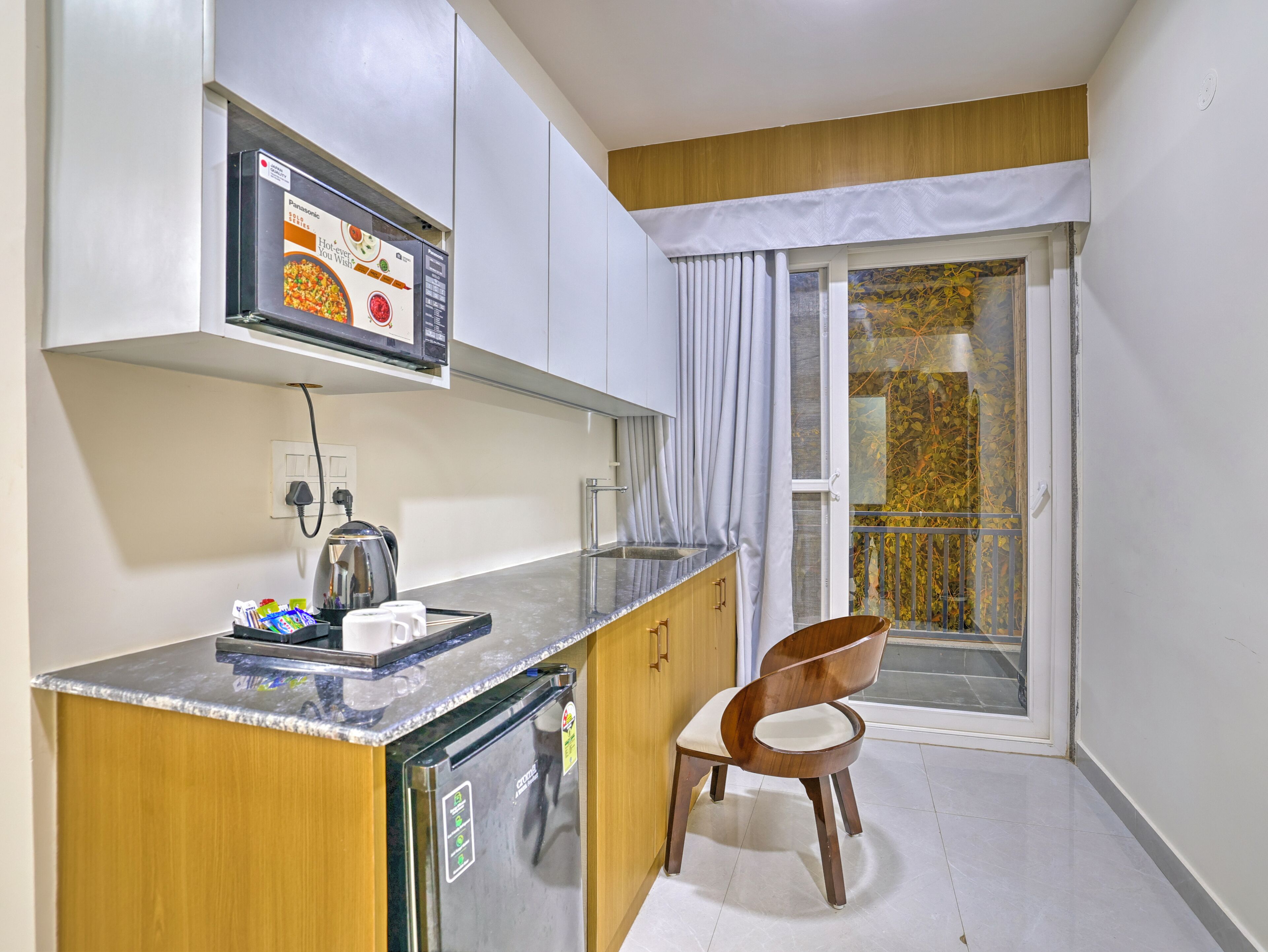 筆電工作空間、遮光布/窗簾、隔音、熨斗/熨衣板