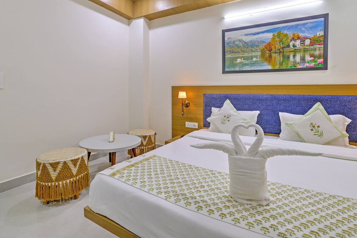 Chambre Prestige | Espace de travail pour ordinateurs portables, rideaux dâobscurcissement