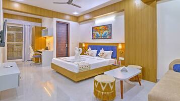 Executive Studio, Balcony, City View