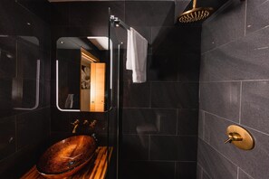 Towels, soap, toilet paper - The most beautiful apartment in Stockbridge, Edinburgh (Edinburgh)