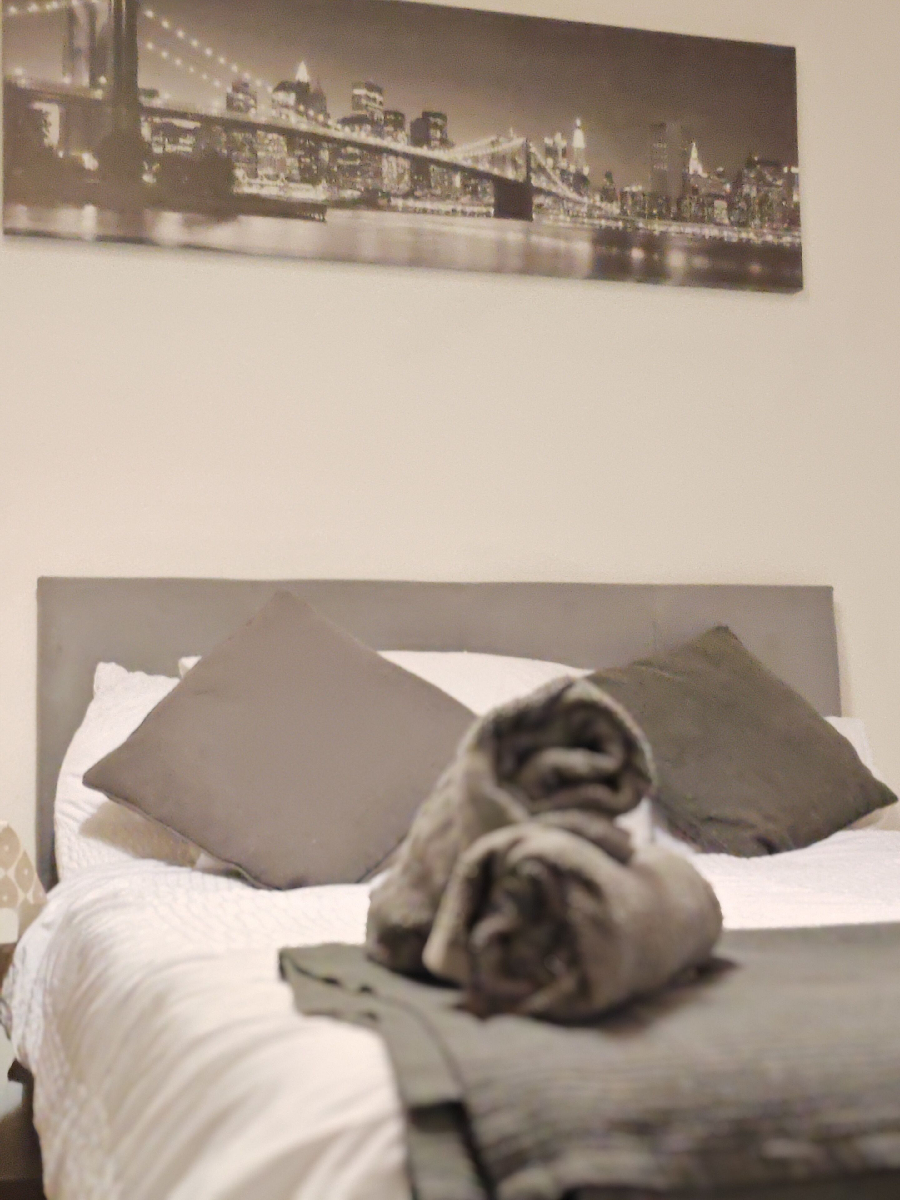 2 habitaciones, tabla de planchar con plancha, wifi y ropa de cama 