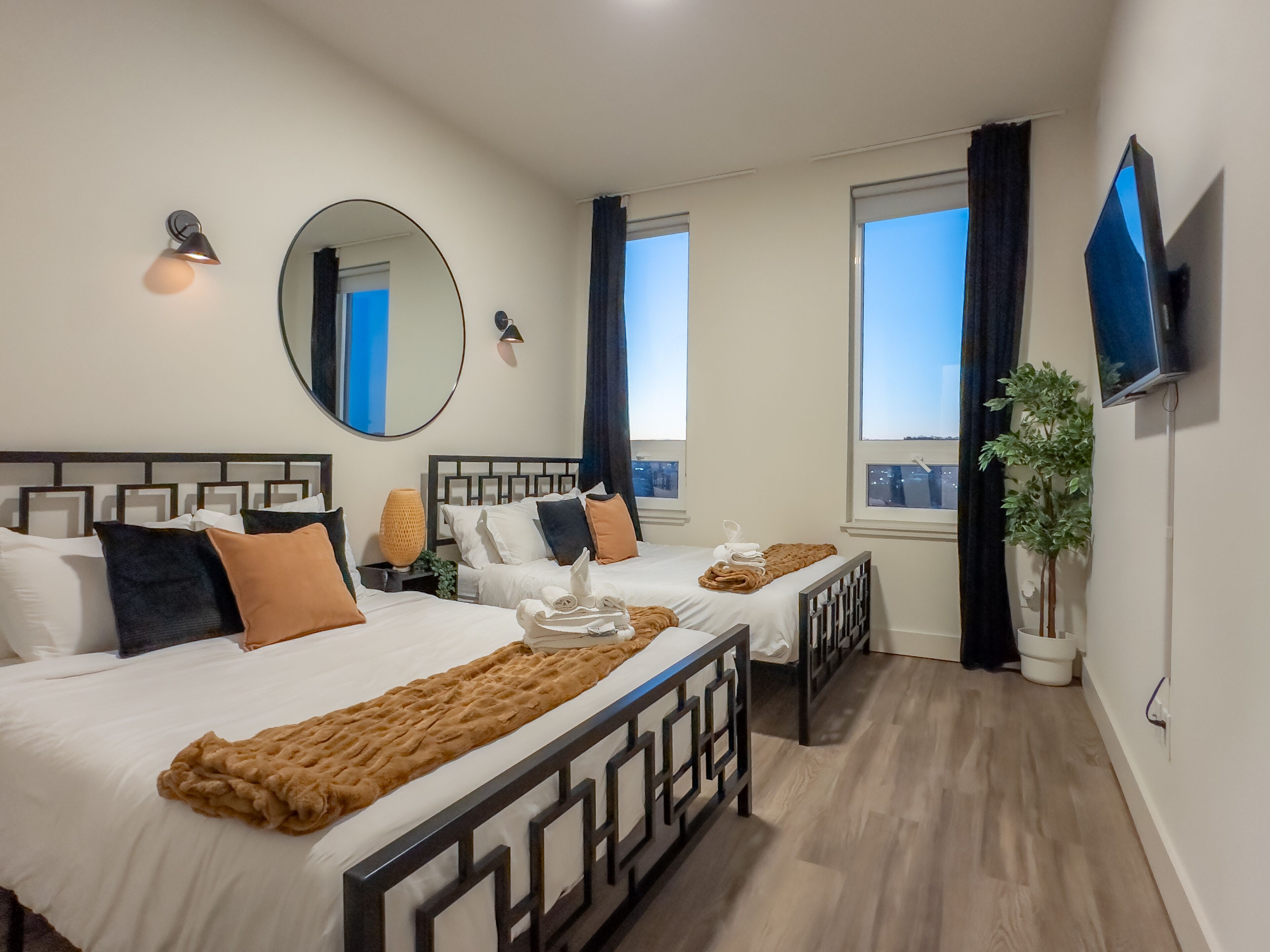 1 habitación, escritorio, tabla de planchar con plancha y wifi gratis 