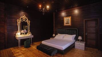 Classic Double Room, Garden View | Blackout curtains, iron/ironing board, free WiFi