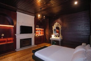 Classic Double Room, Garden View