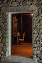 Signature Double Room, Garden View | Individually decorated, individually furnished, blackout drapes