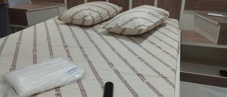 Tabla de planchar con plancha y wifi gratis