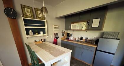 West Village-Charming 1 bdrm Suite in Kirkwood