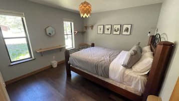 3 chambres, lit parapluie, Wi-Fi, draps fournis