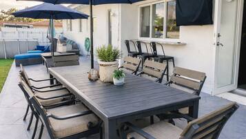 Outdoor dining