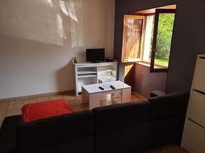 Living area - Country house - Ideal for a team of workers (Nérac)