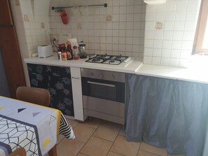 Private kitchen - Country house - Ideal for a team of workers (Nérac)