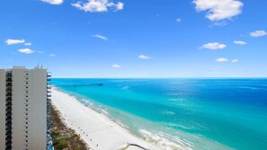 On the beach - *June 30 - July 2nd Open!* Beautiful views! (Panama)
