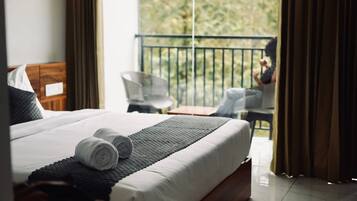 Skrivebord, strykejern/-brett og wi-fi (inkludert)