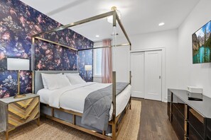 4 chambres, fer et planche à repasser, Wi-Fi, draps fournis