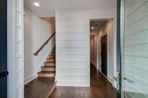 Interior - Luxury Gulch Condo w/ Private Rooftop Deck (Nashville)