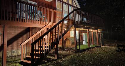 Relaxing A-Frame Cabin in Harpers Ferry w/Sauna