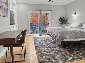 3 camere, una scrivania, ferro/asse da stiro, Wi-Fi gratuito