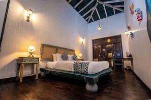 4 Schlafzimmer, Bügeleisen/Bügelbrett, WLAN, Bettwäsche