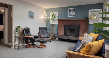 Downtown Anchorage Gem | 3 Bedroom + Hot Tub