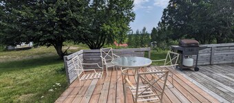 8-bedroom bungalow in Ragueneau on a large estate with a view