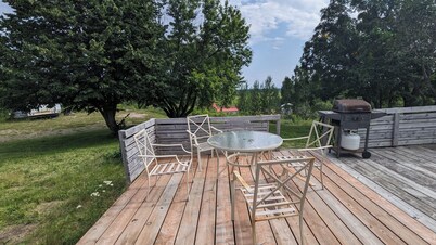 8-bedroom bungalow in Ragueneau on a large estate with a view