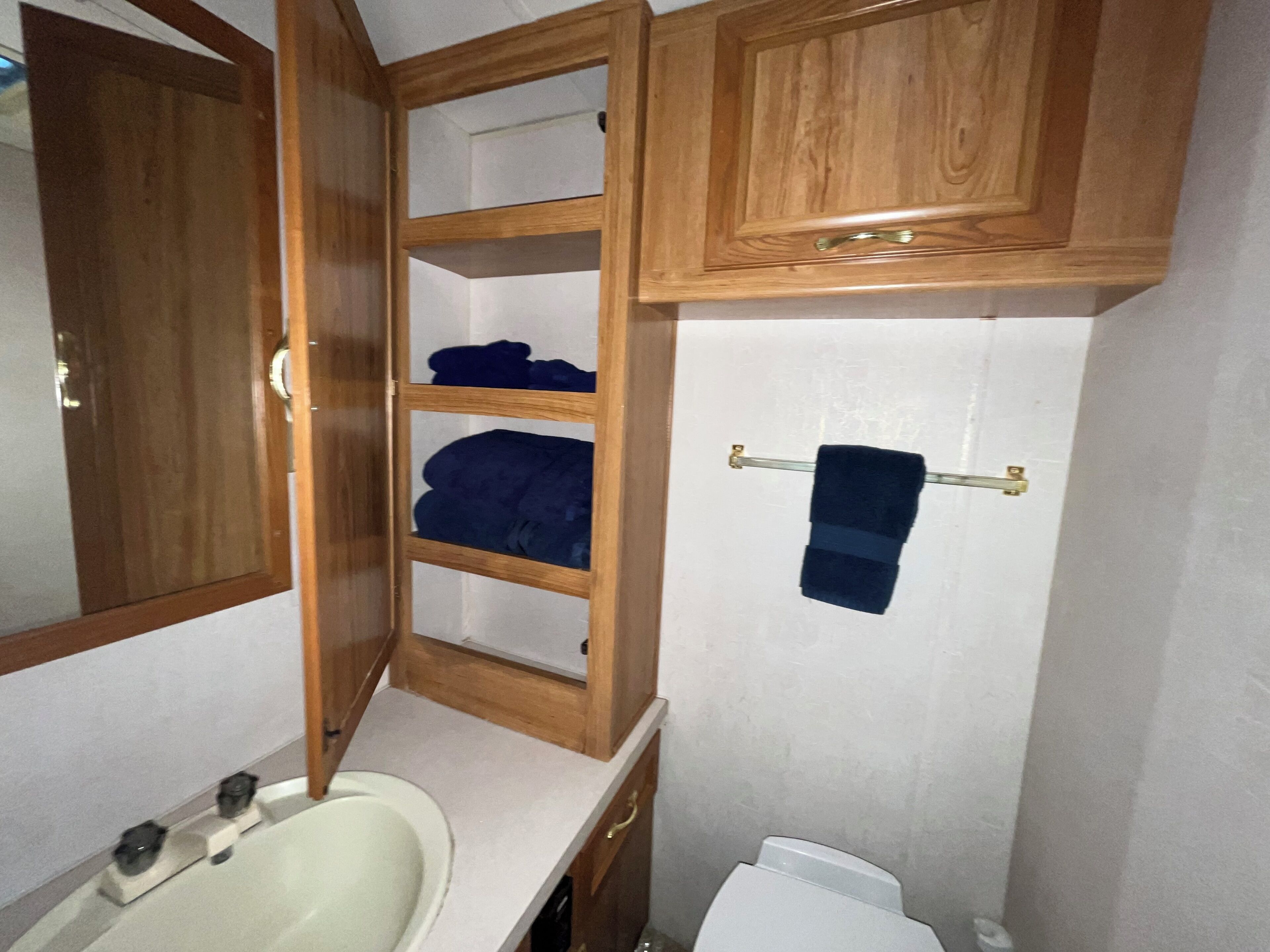 Håndklær og toalettpapir