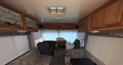 Adorable RV with AC in Alamo for a cozy getaway
