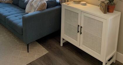 3 BDRM 2 Bath Cottage in South Lake Tahoe Walking Distance to Great Restaurants