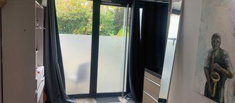 Very quiet F1 with sleeping alcove