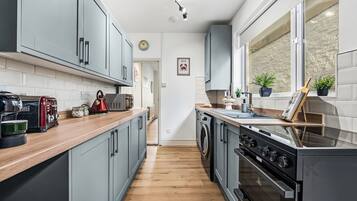 Fridge, microwave, oven, dishwasher